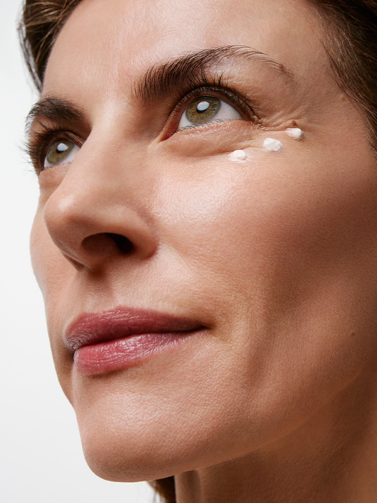 CRÈME SCULPTANTE CONTOUR YEUX ET LÈVRES STIMULSKIN PLUS, 15 ml