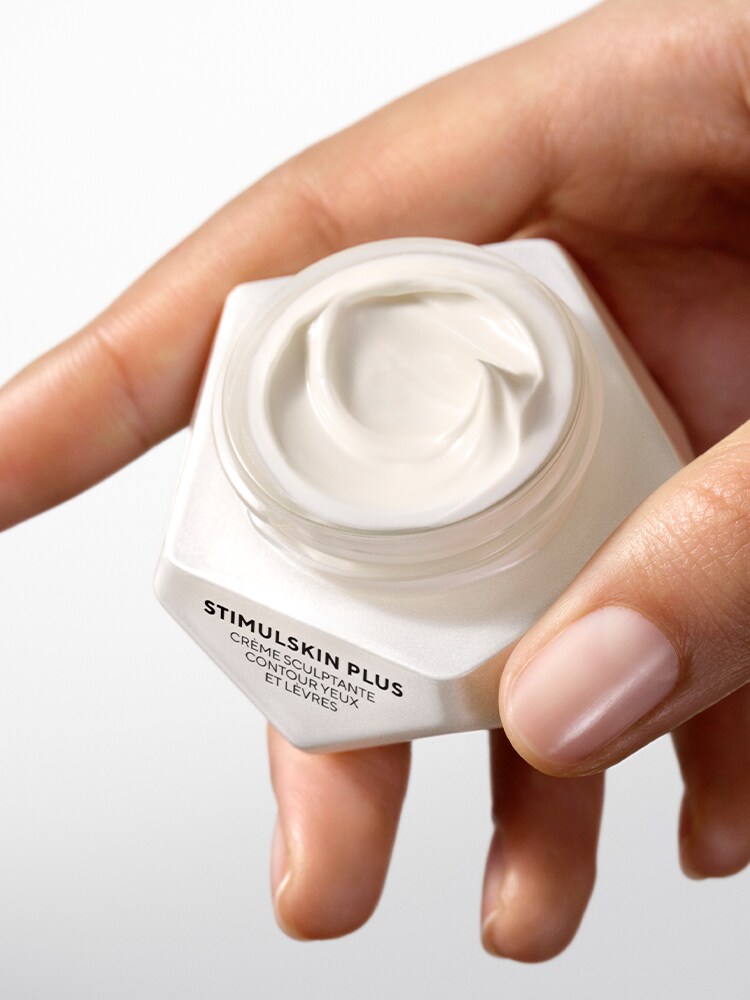 CRÈME SCULPTANTE CONTOUR YEUX ET LÈVRES STIMULSKIN PLUS, 15 ml